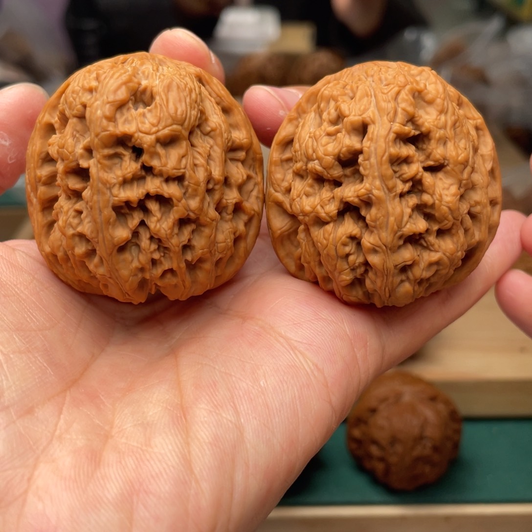 文玩核桃吊坠44将军