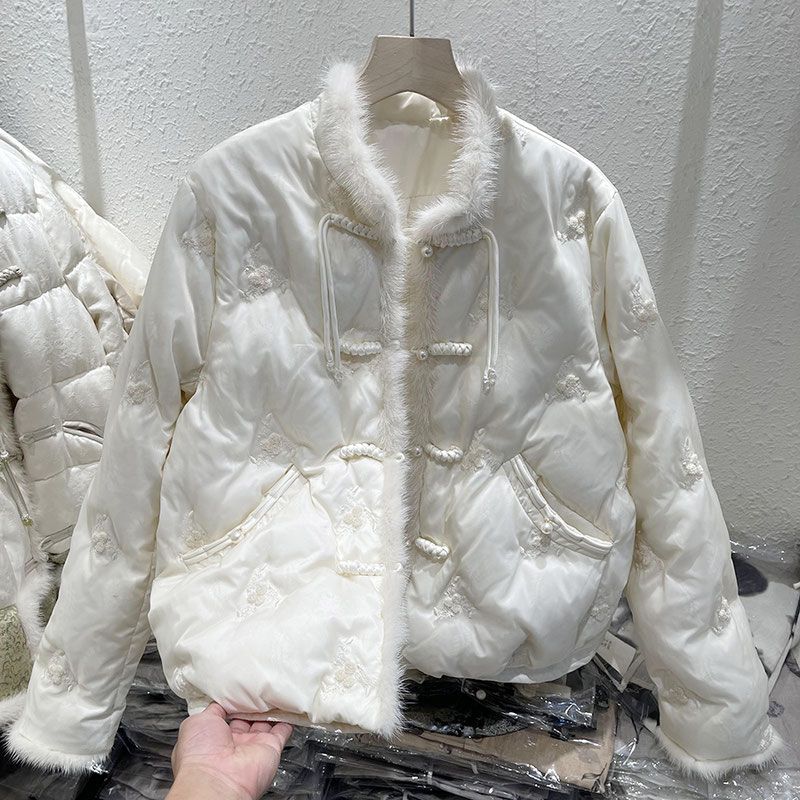 雅鹿2024新款四季青冬季新款名媛刺绣水貂毛羽绒服女新中式国风保