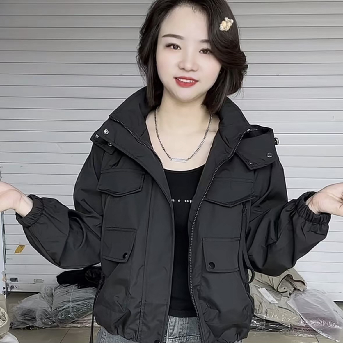 春秋新款大码拉链口袋显瘦冲锋衣洋气女宽松上衣外套时尚连帽休闲