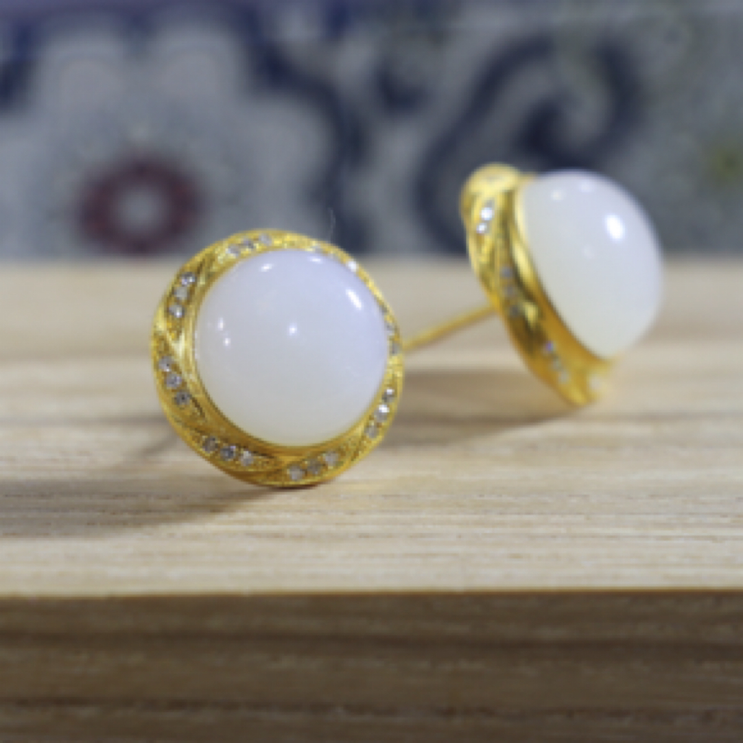 18k金和田玉耳钉