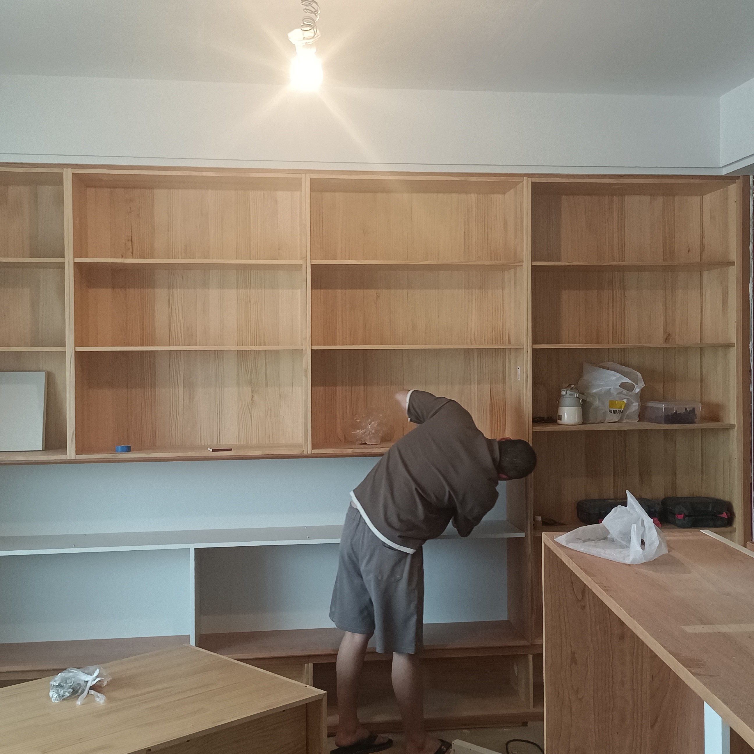 定制衣柜实木环保健康无孔洞无金属连接件榫卯柜体