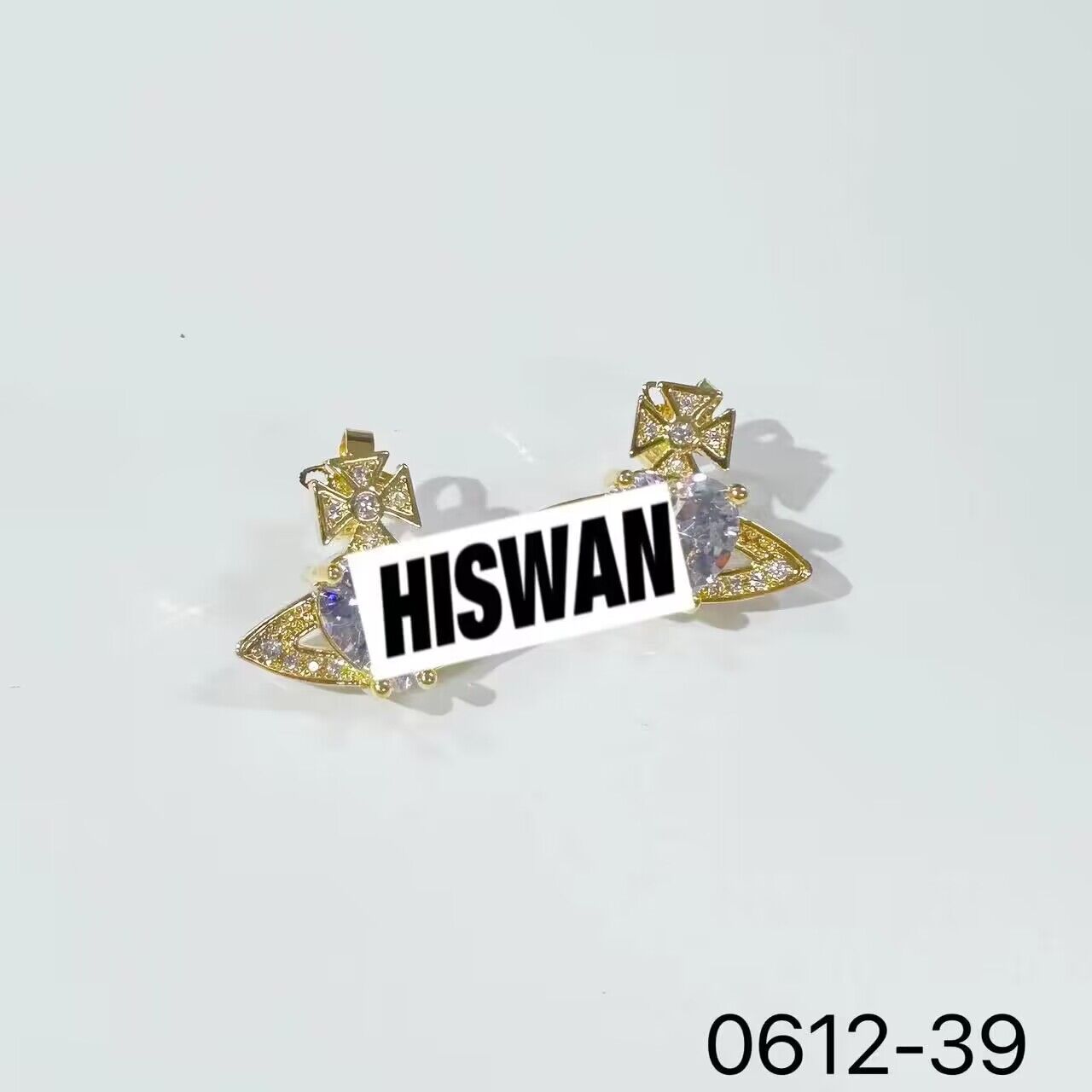 铜合金耳饰 0612白爱心土星轻奢时尚百搭简约小众个性精致耳钉