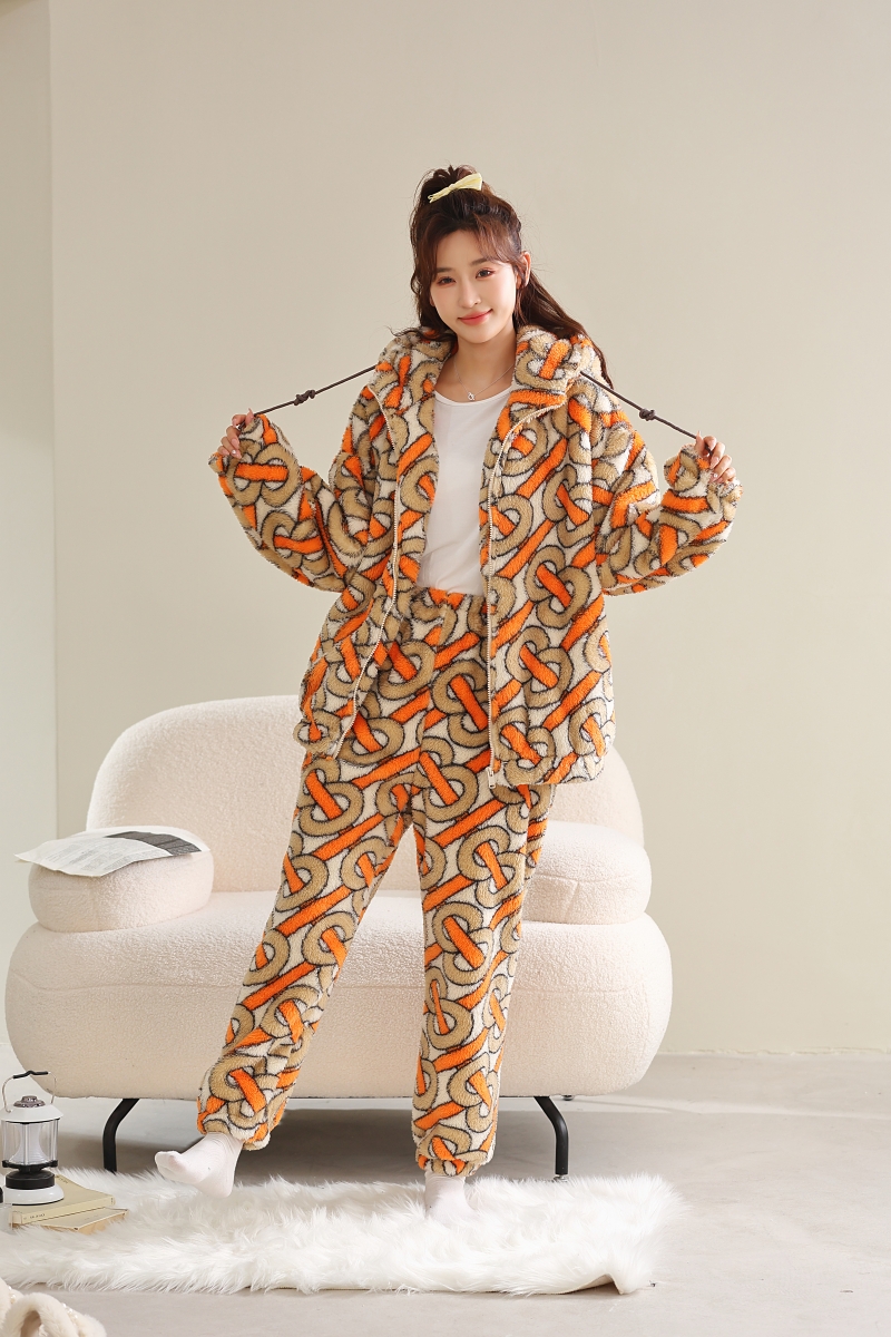 睡衣秋冬季北极绒加厚款家居服睡衣女套装