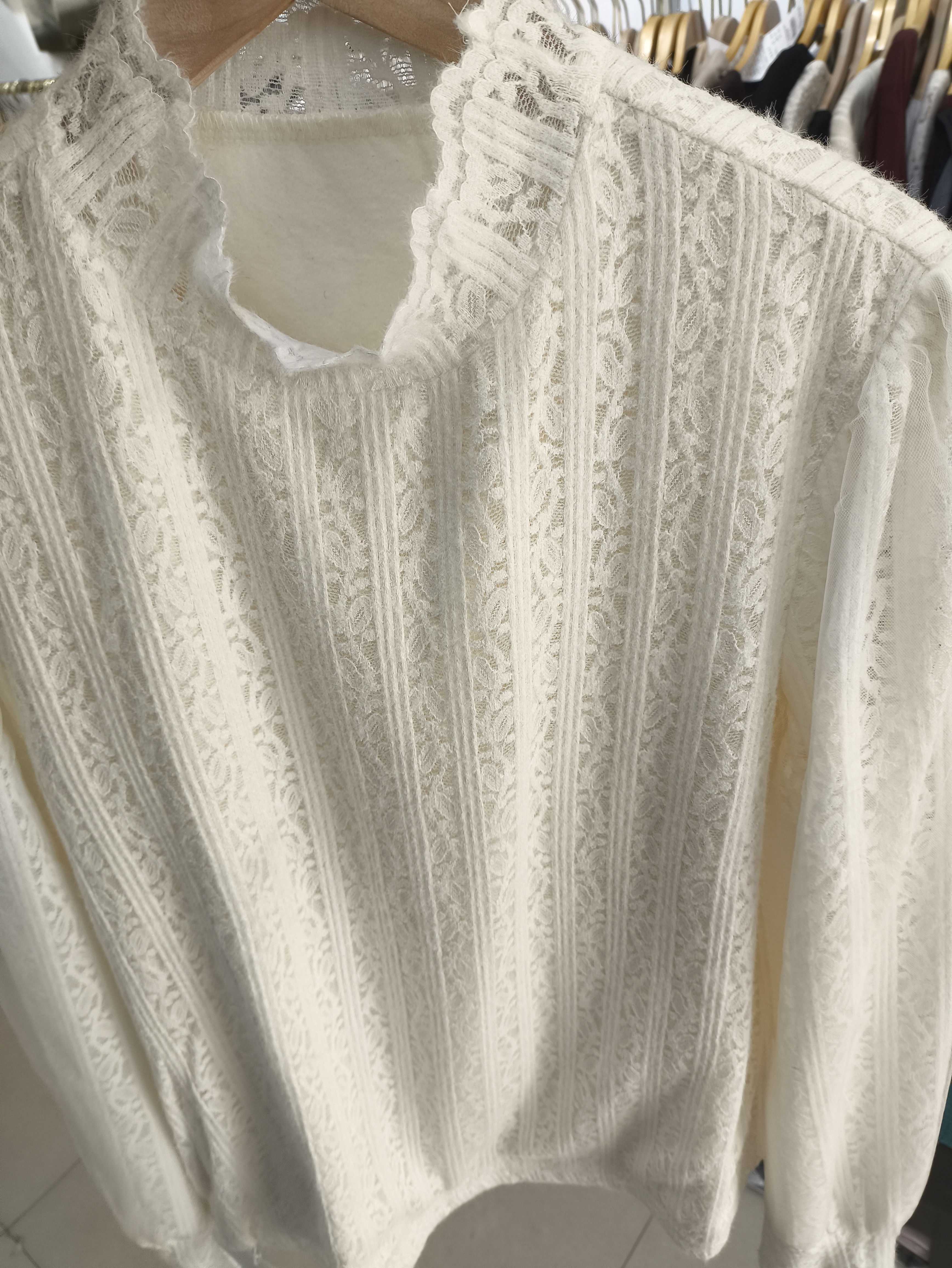 气质款小衫好看显瘦