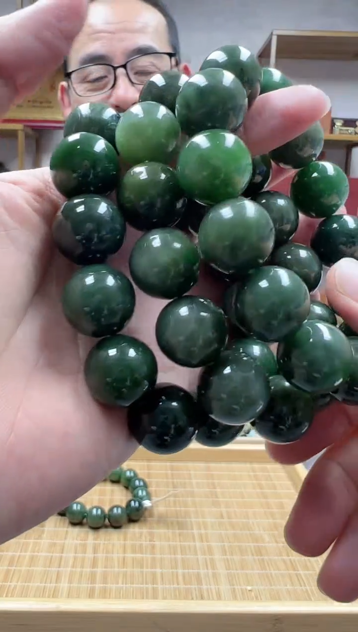 【闪购商品】和田玉手串未镶嵌多样性发货·拍一发一俄碧18