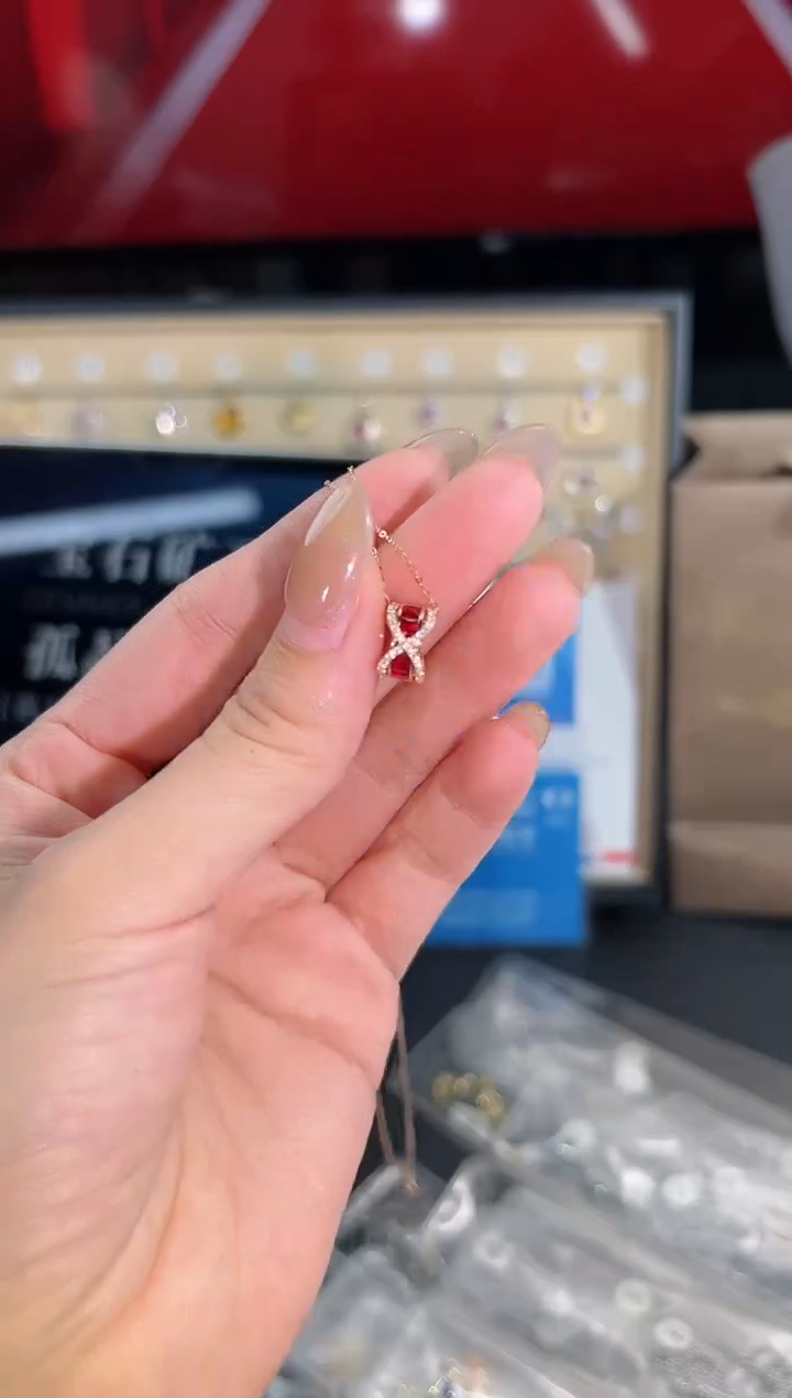 【闪购商品】红宝石颈饰18K金镶嵌WG0459#-#114