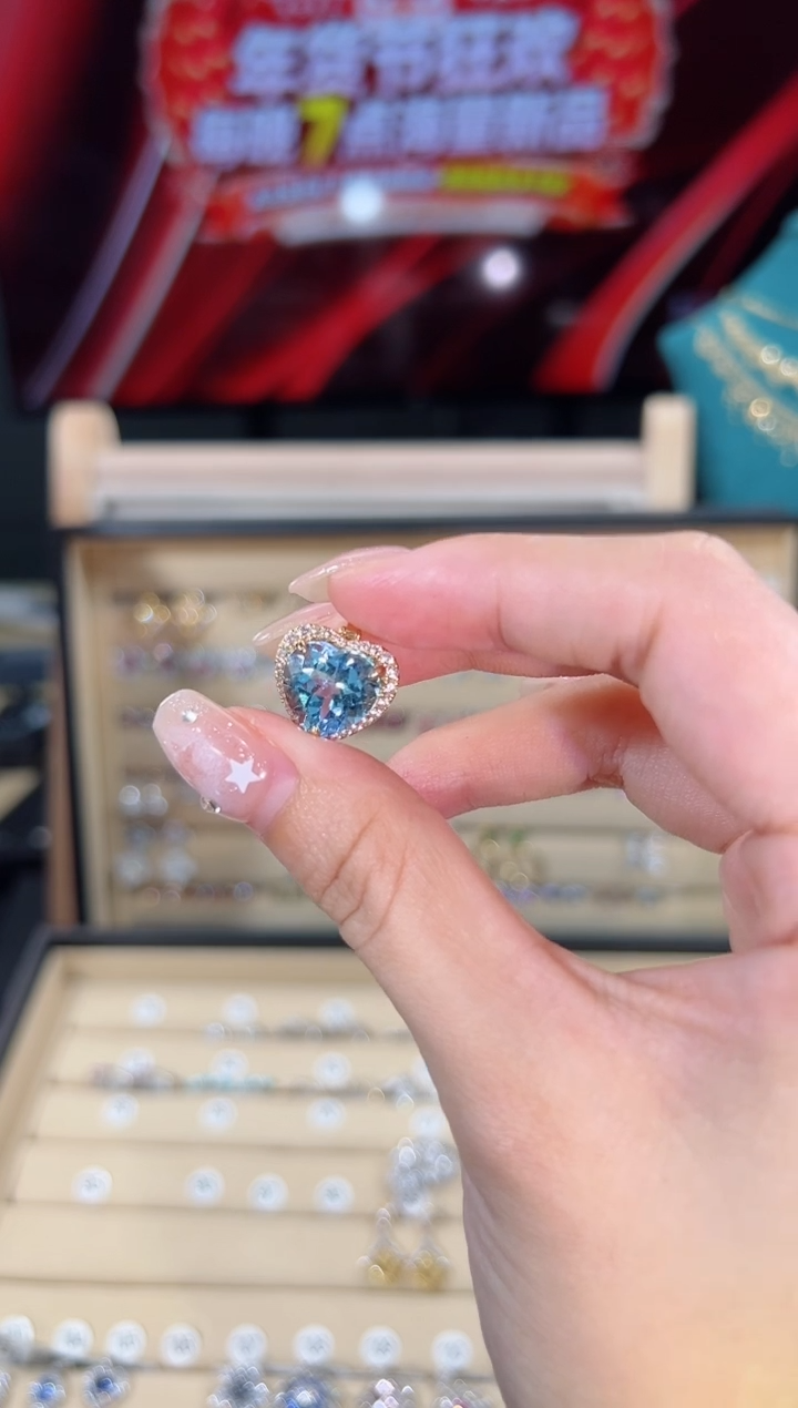 【闪购商品】托帕石吊坠(不含链)18K金镶嵌吊坠