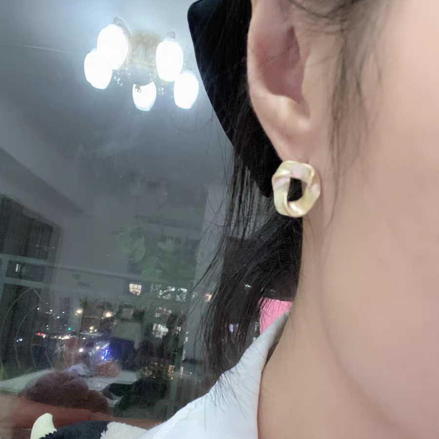 铜合金仿珍珠耳饰 e241-2耳钉小香风气质轻奢