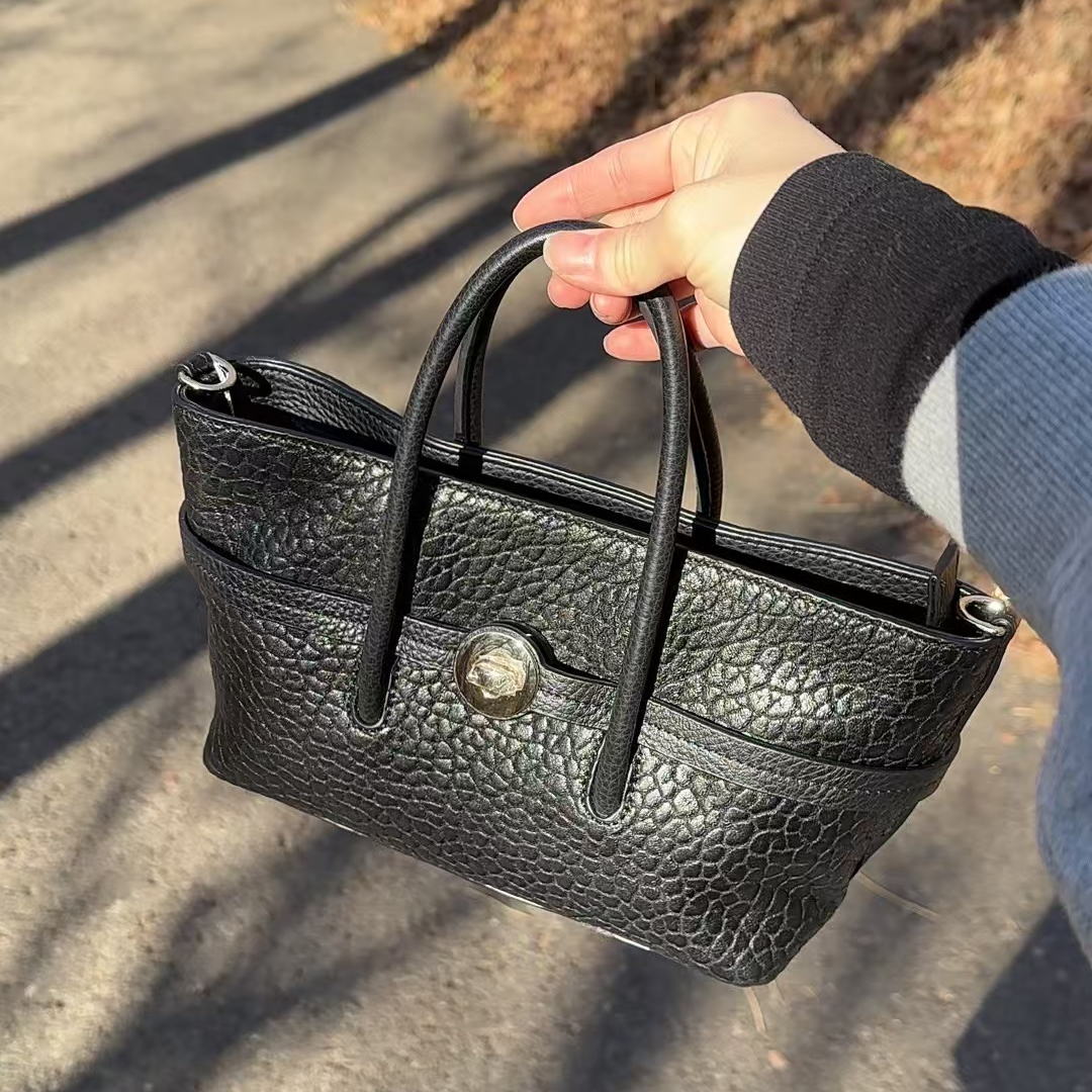 新款高级感复古小众设计女包包时尚网红单肩斜挎包手提水桶包真皮