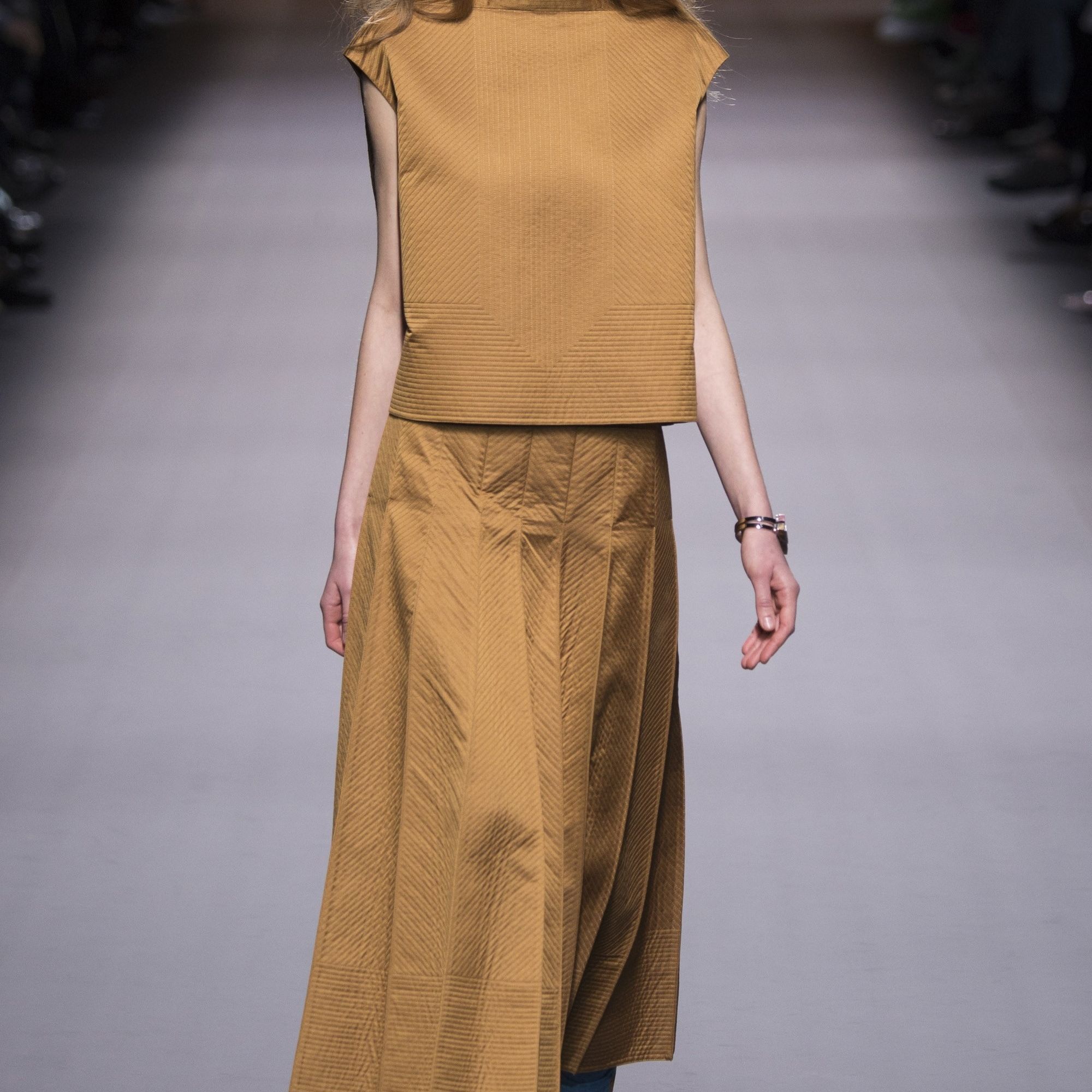 1号链接默认微遐不退换春秋冬品牌女装杭州品牌女装尾货批发拿货