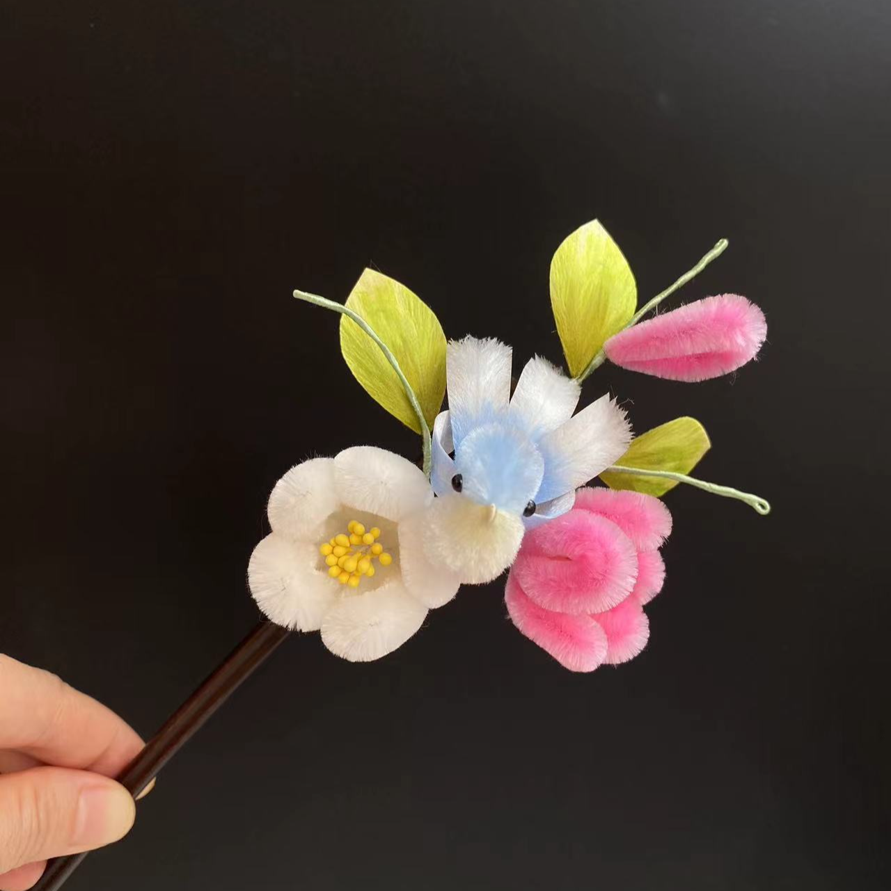 小肥啾双色胖绒梅花加绿叶，竹簪