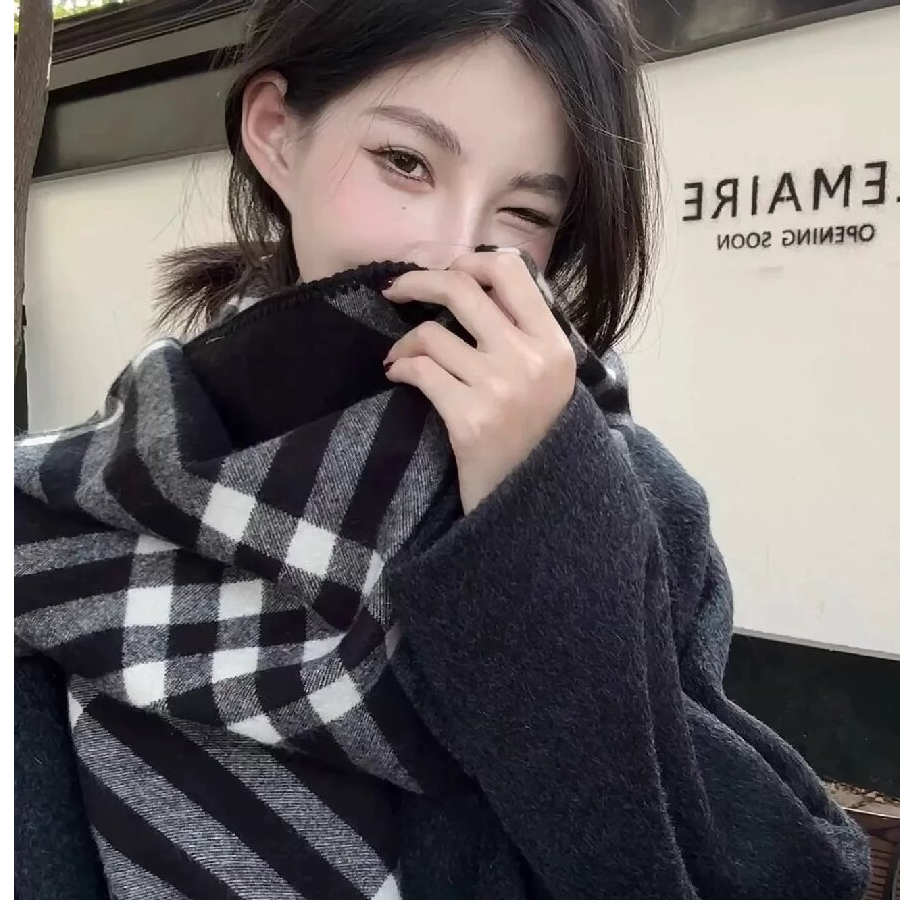 全智贤同款围巾秋冬贵气感披肩两用仿羊绒保暖韩版经典格纹长围脖