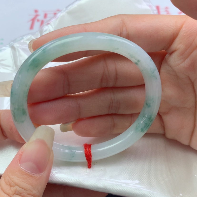 【闪购商品】翡翠手镯未镶嵌A1