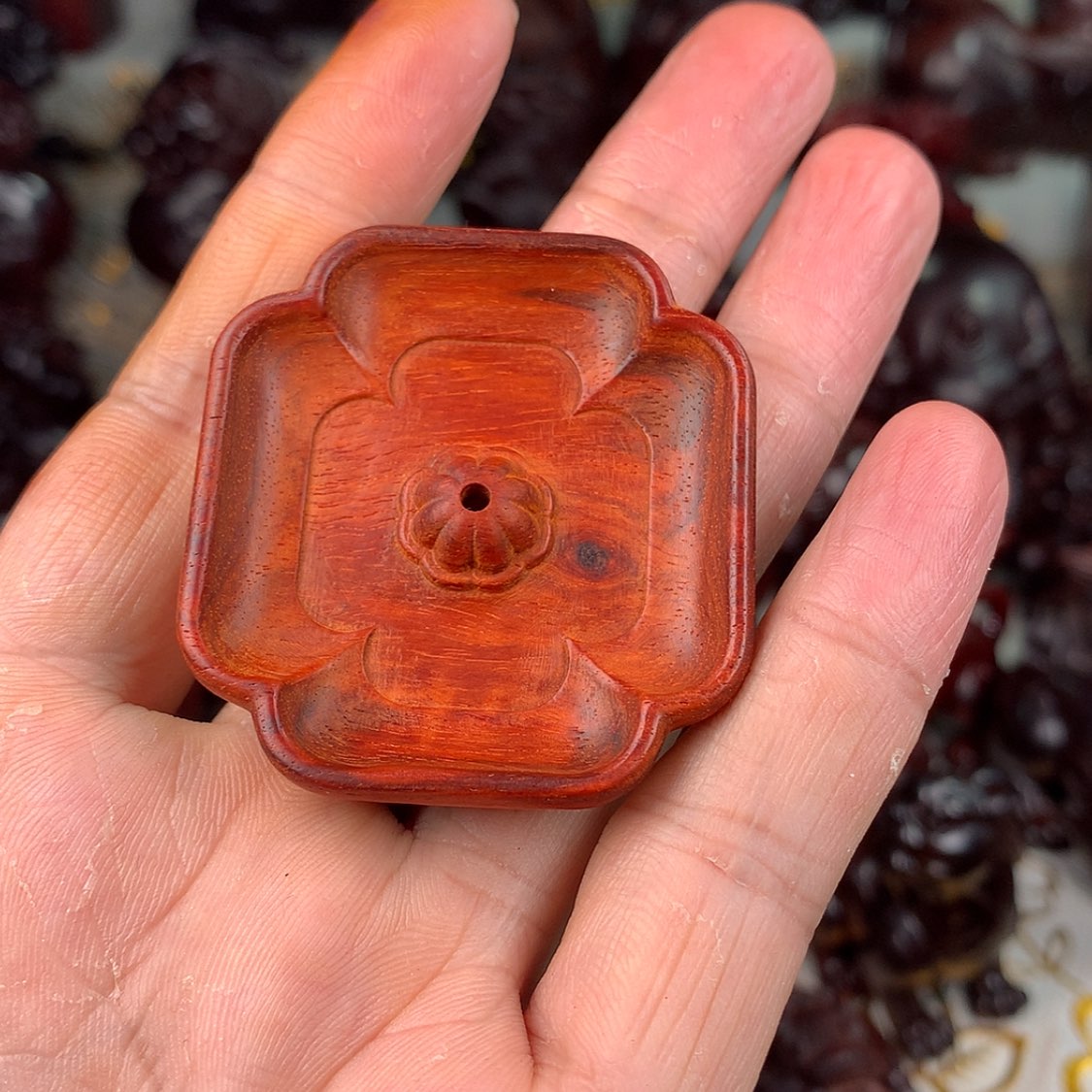 【闪购商品】檀香紫檀聂