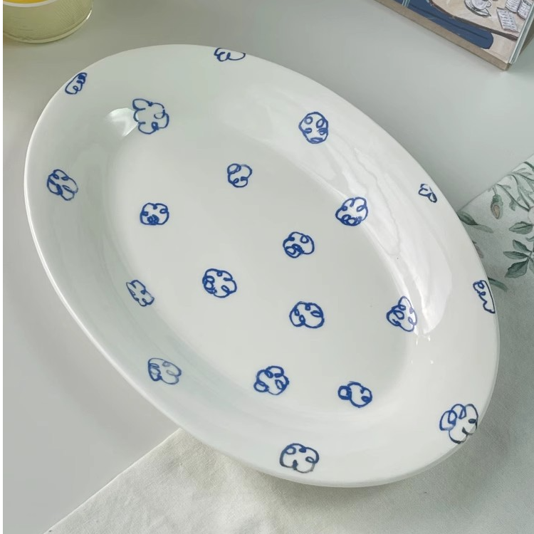 ins风可爱蓝色小云朵8英寸椭圆盘釉上彩陶瓷家用早餐盘釉下彩盘子