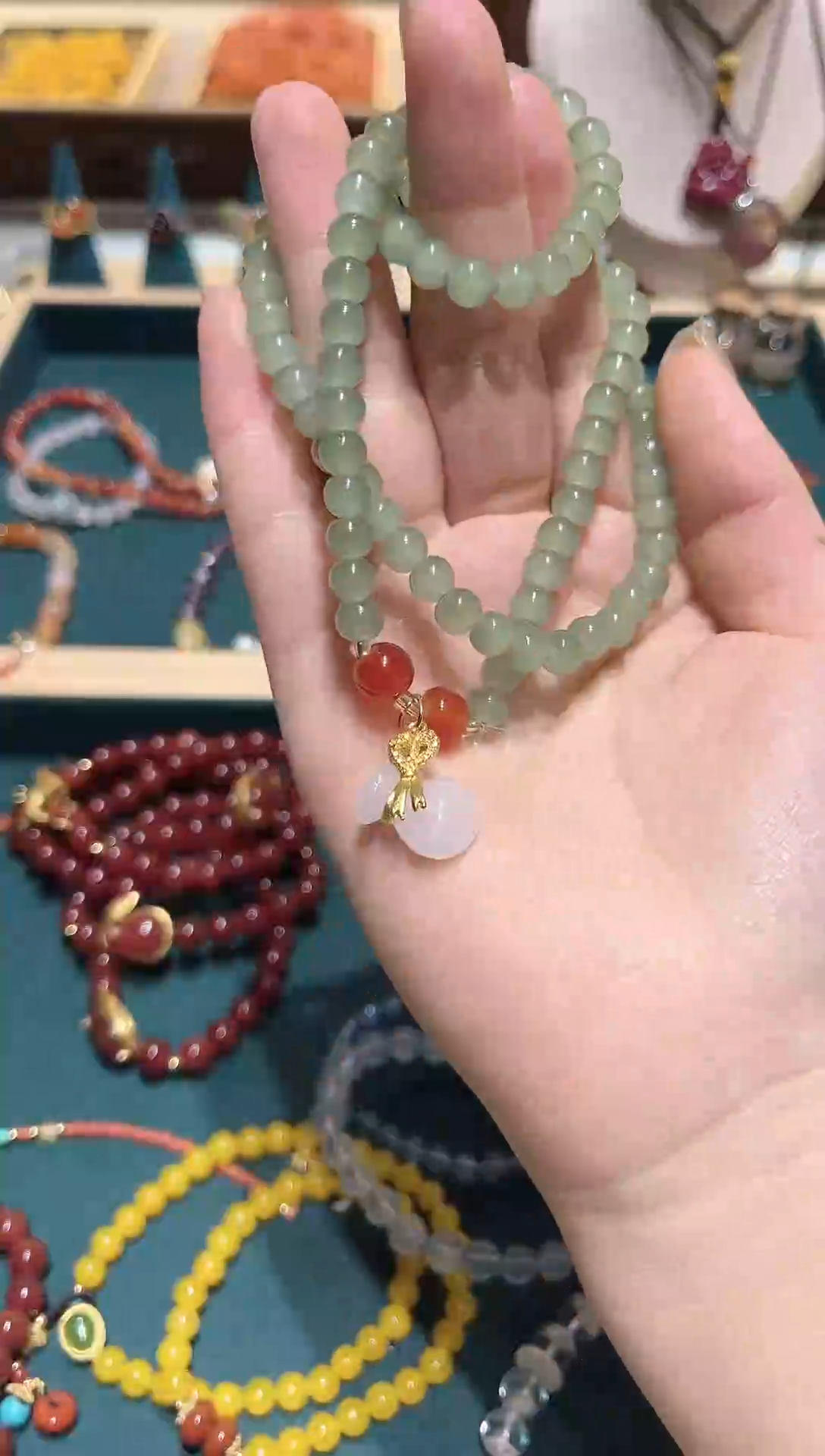 【闪购商品】石英质玉手链未镶嵌东陵玉钱袋子手串