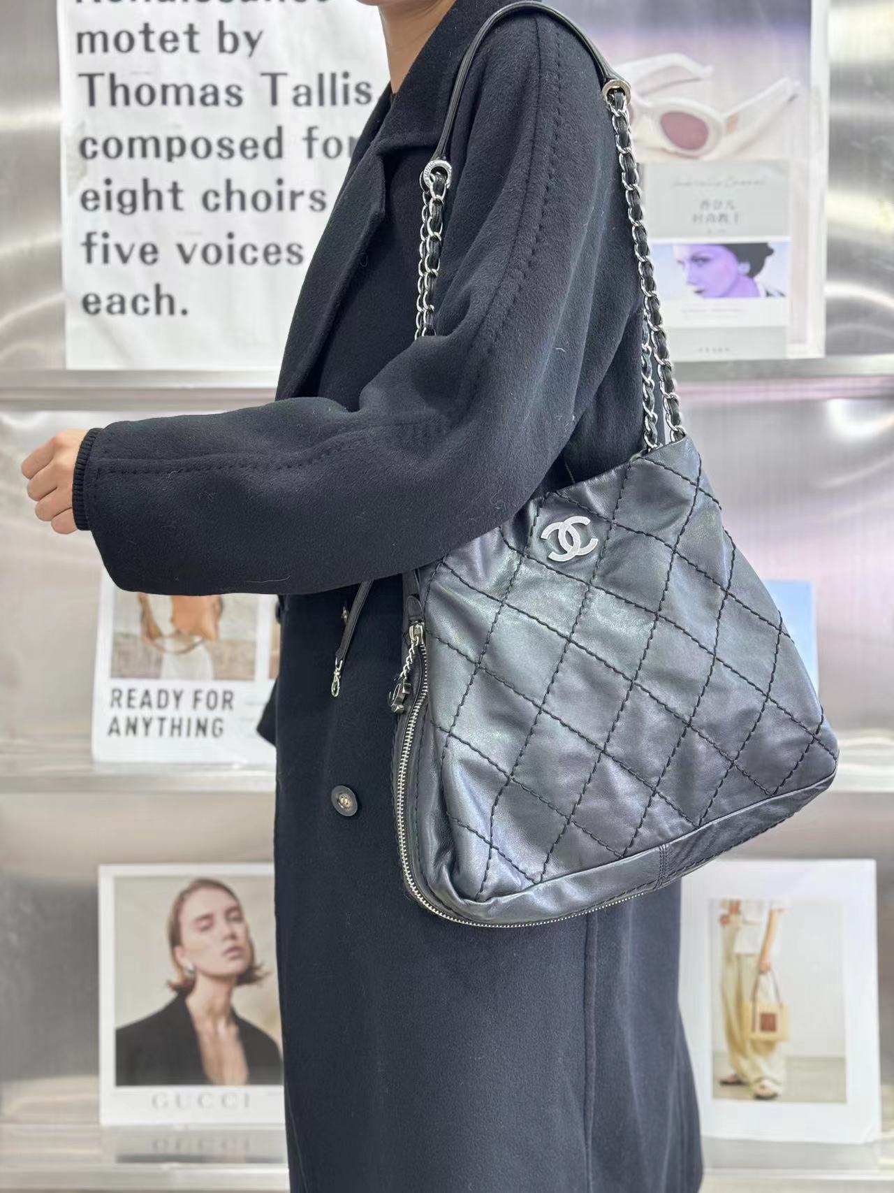 99新 Chanel/香奈儿 香奈儿珐琅扣黑银水桶/无公价/严选