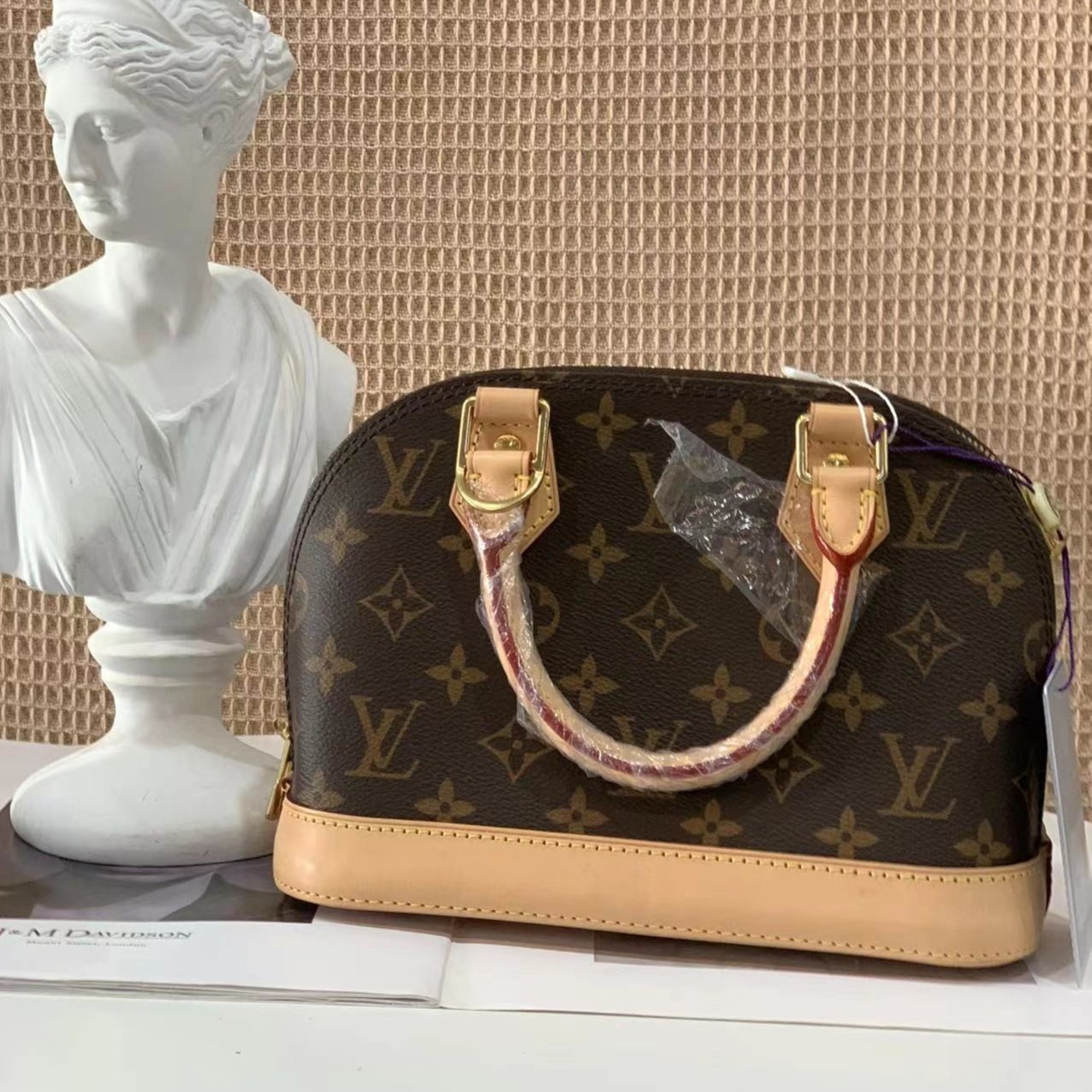 95新 LouisVuitton/路易威登 lv alma bb斜挎手提包/特严选