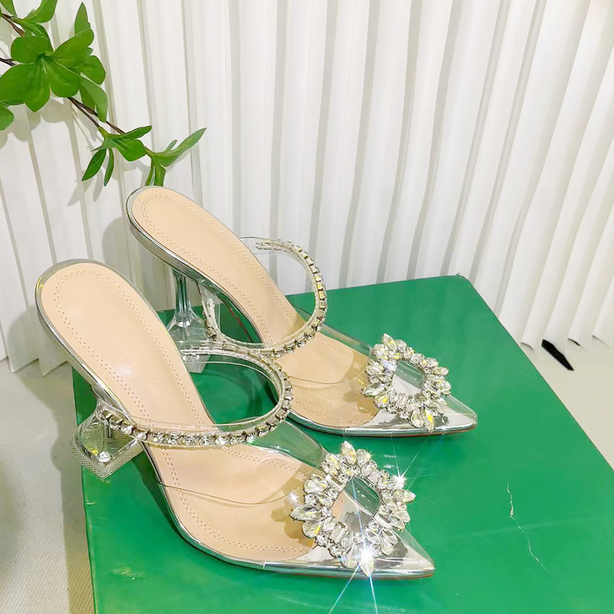 【Stani lunraut】透明方钻水晶尖头仙女风透明高跟水晶花时装鞋