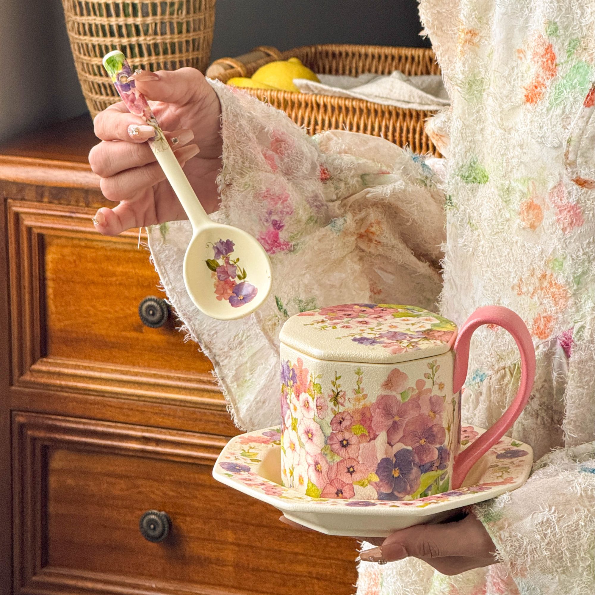 《华典》繁花似锦—八角杯几何杯陶瓷牛奶杯精致花茶带盖杯碟x
