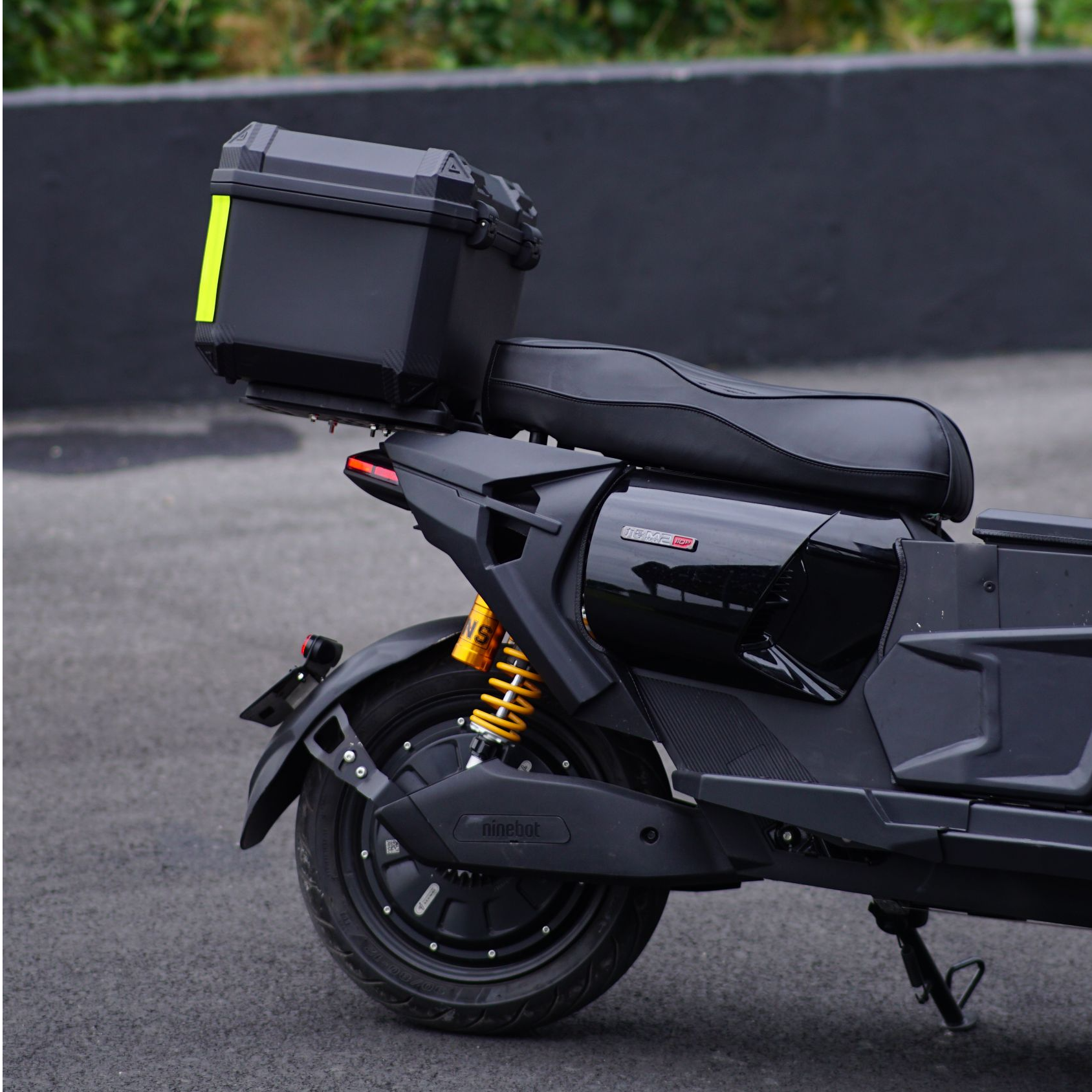  臻盟原创-九号机械师二代短尾尾架折叠靠背铝合金尾架一体座包