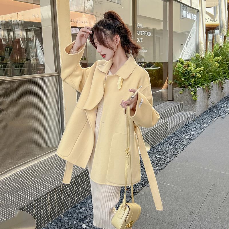 2023年秋冬新款韩系小个子短款双面羊绒毛呢大衣奶黄色呢子外套女