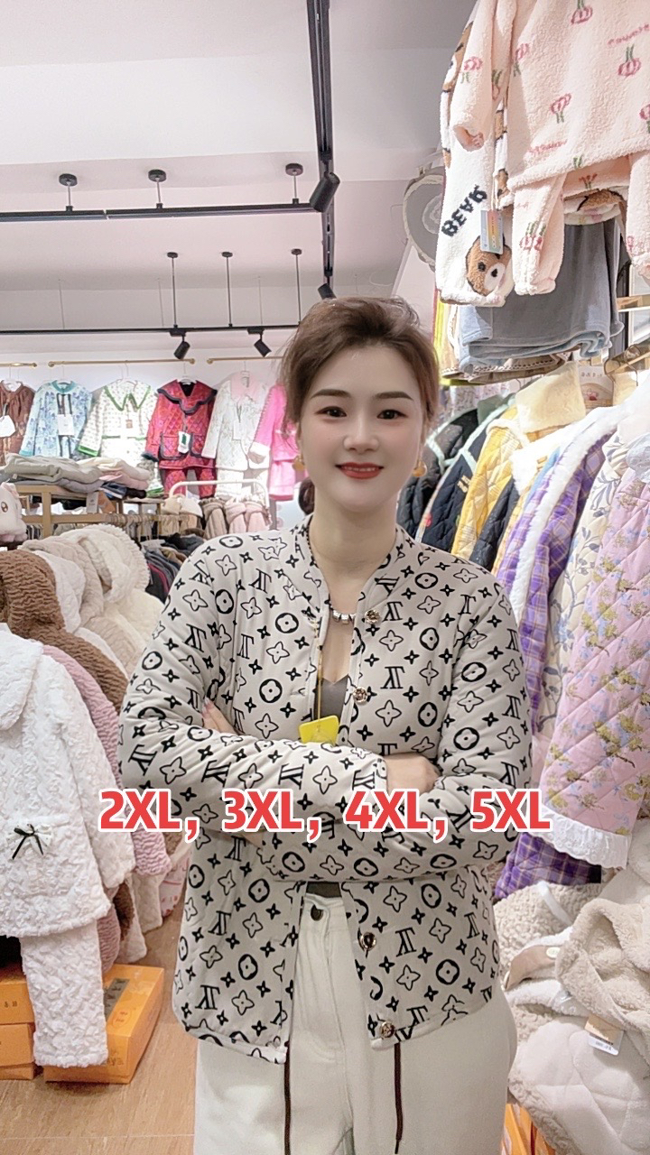 月儿家精选又轻又软驼绒袄过冬