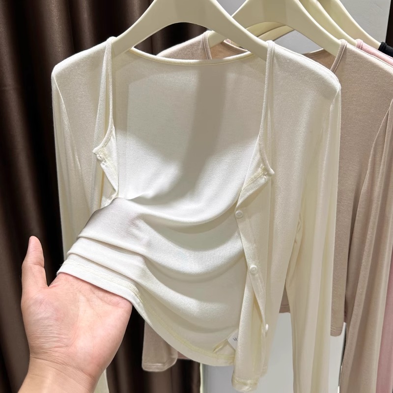 高档米白色短款外套秋冬小众炸街高级感女装外搭披肩开衫坎肩上衣