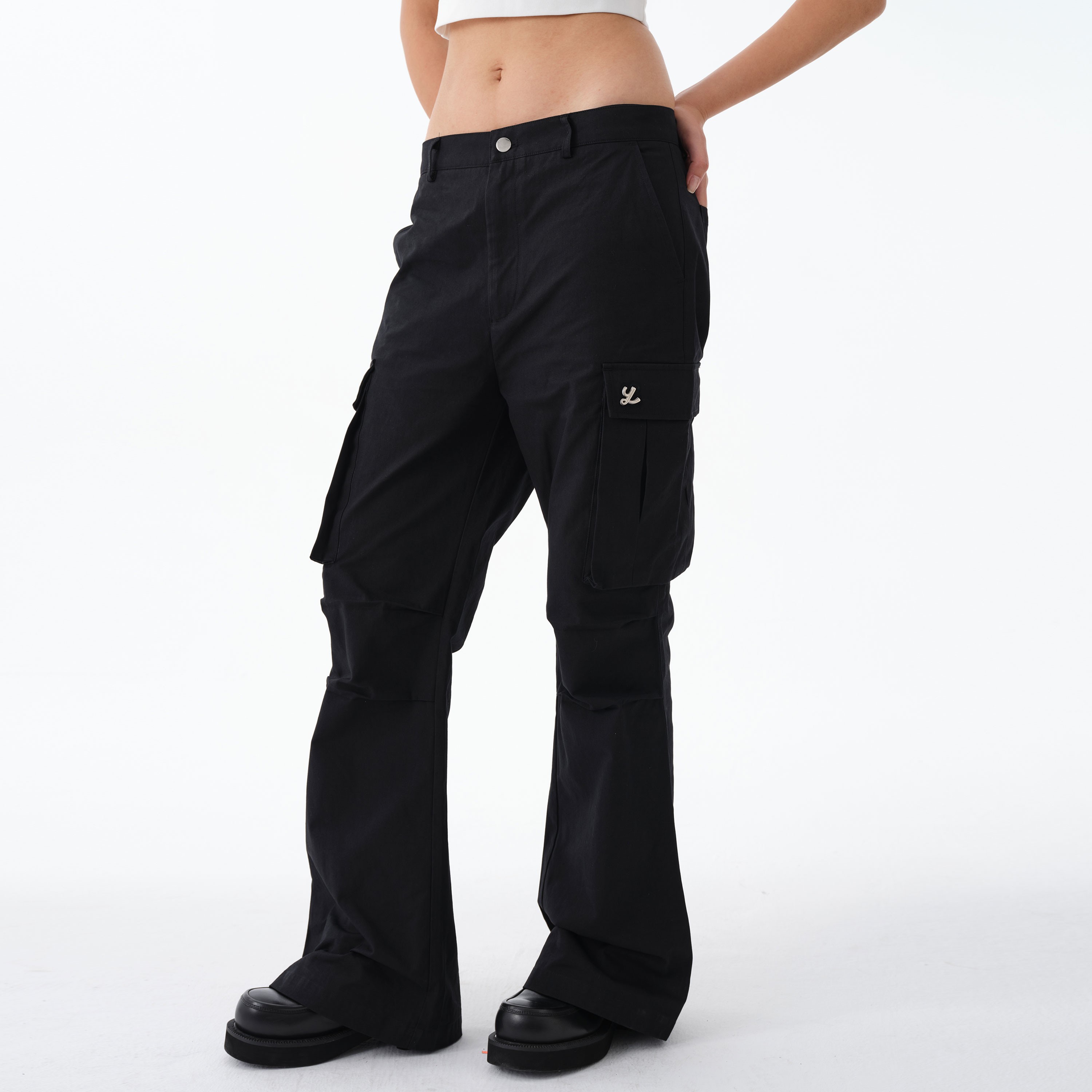 Y2NG 纯色复古微喇膝盖压褶设计大口袋工装裤休闲裤男女同款长裤