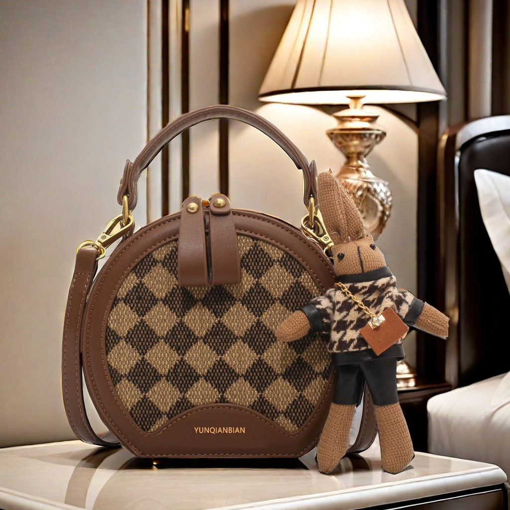 【工厂直销】兔子挂件圆饼包 潮流女包