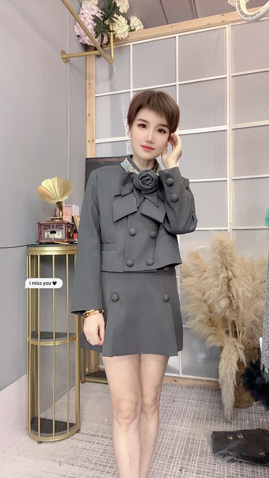 姐魅定制 《LFM  MIMI女郞》新款灰色钉珠套装