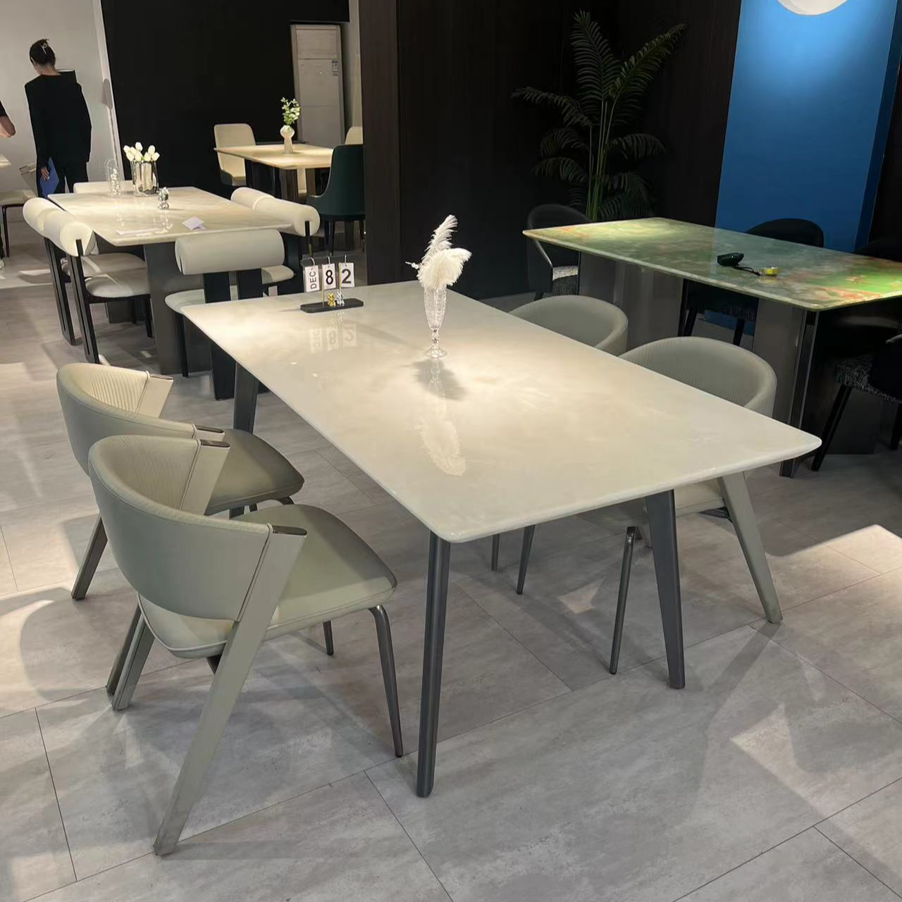 皇家白玉大理石长桌轻奢家用简约餐厅大小户型饭桌不锈钢奢石餐桌