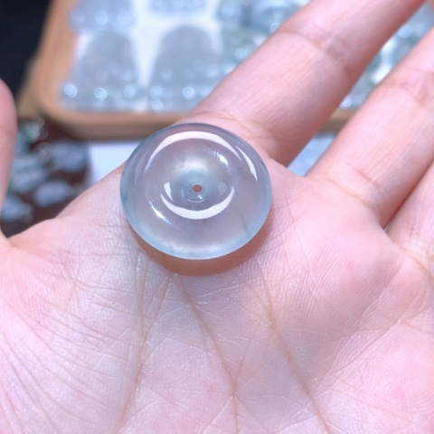 翡翠颈饰未镶嵌冰种平安扣