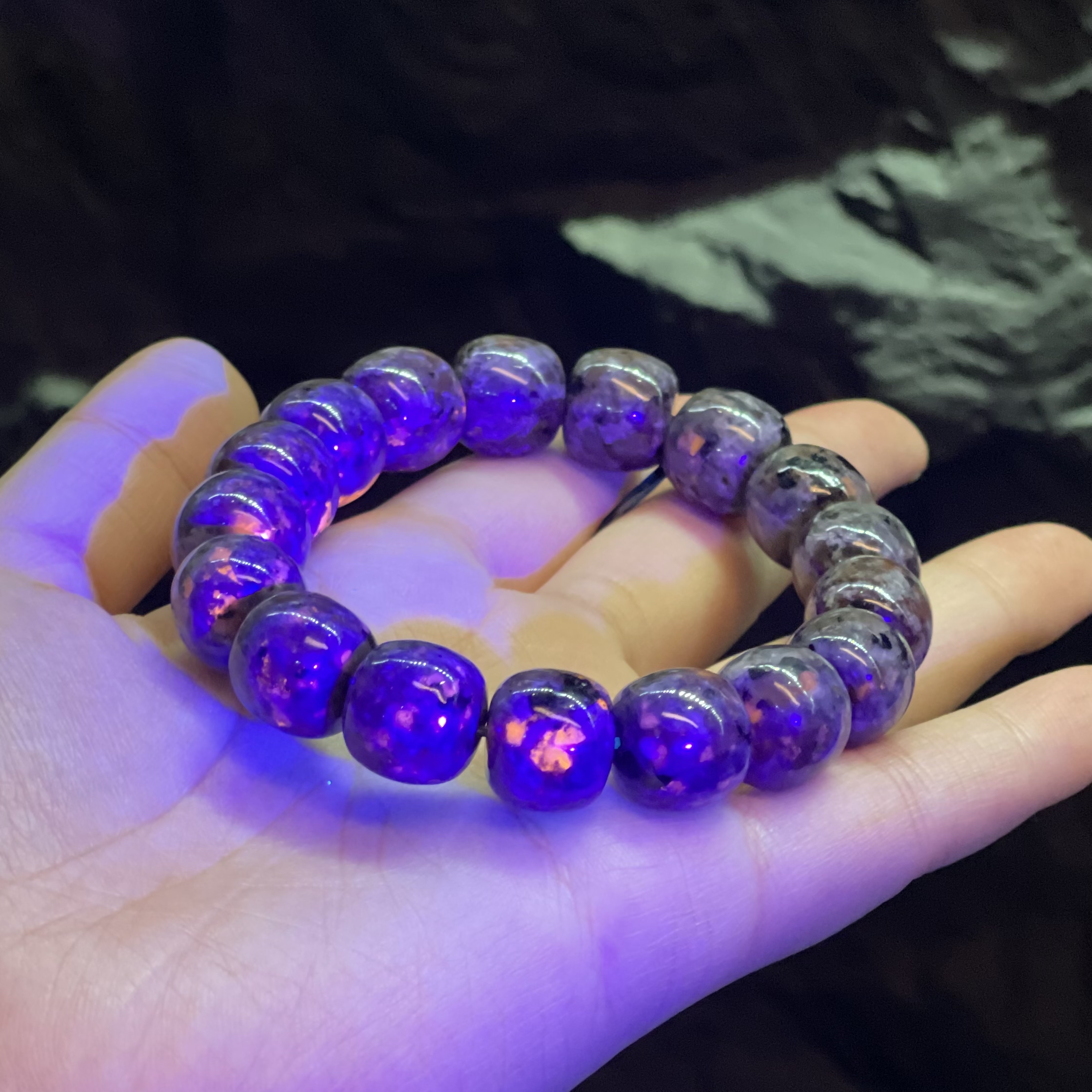 YS971 火星不规则花纹老型桶珠手链