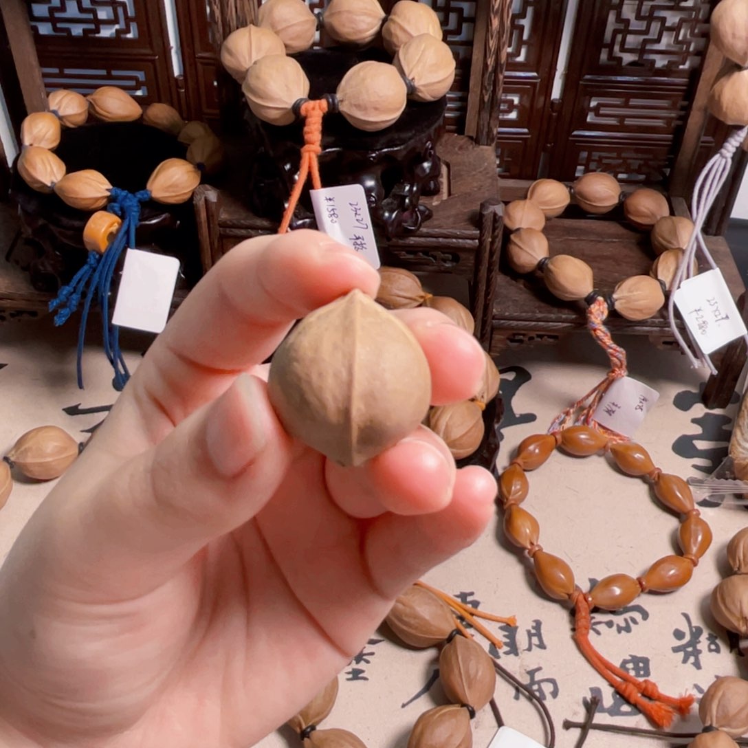 橄榄核核雕江**里2325梅林铁单颗