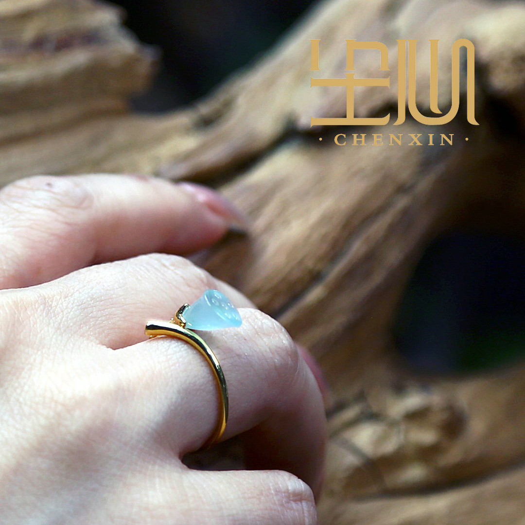 天然冰种翡翠精雕莲蓬简约百搭18K金镶嵌戒指 缅料Ａ货