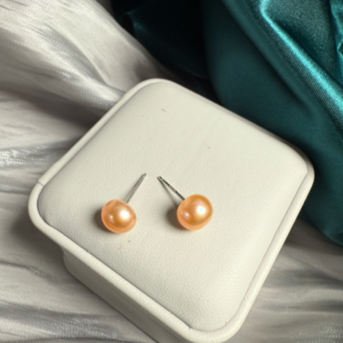 稀有色香槟金简约珍珠耳钉 925银镶8-9珍珠