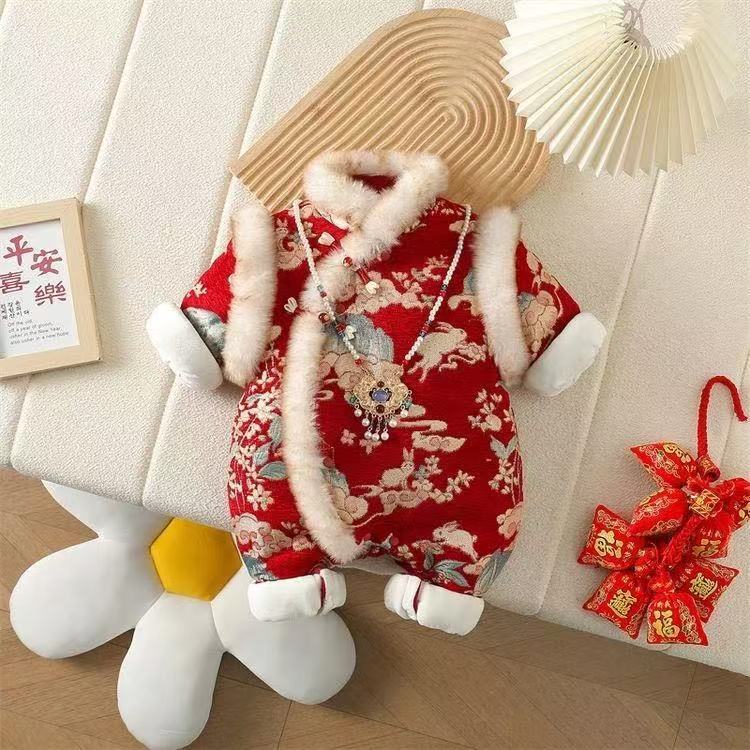 冬季宝宝拜年服连体衣满月百天爬爬服夹棉加厚棉衣超萌洋气外出服
