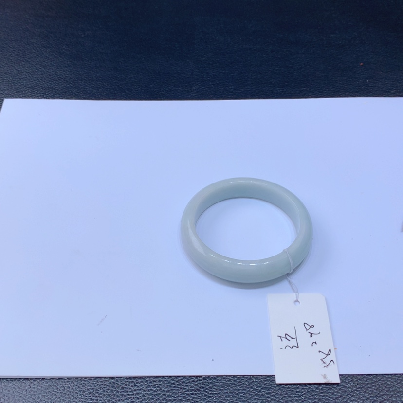 【闪购商品】翡翠手镯未镶嵌菦*?