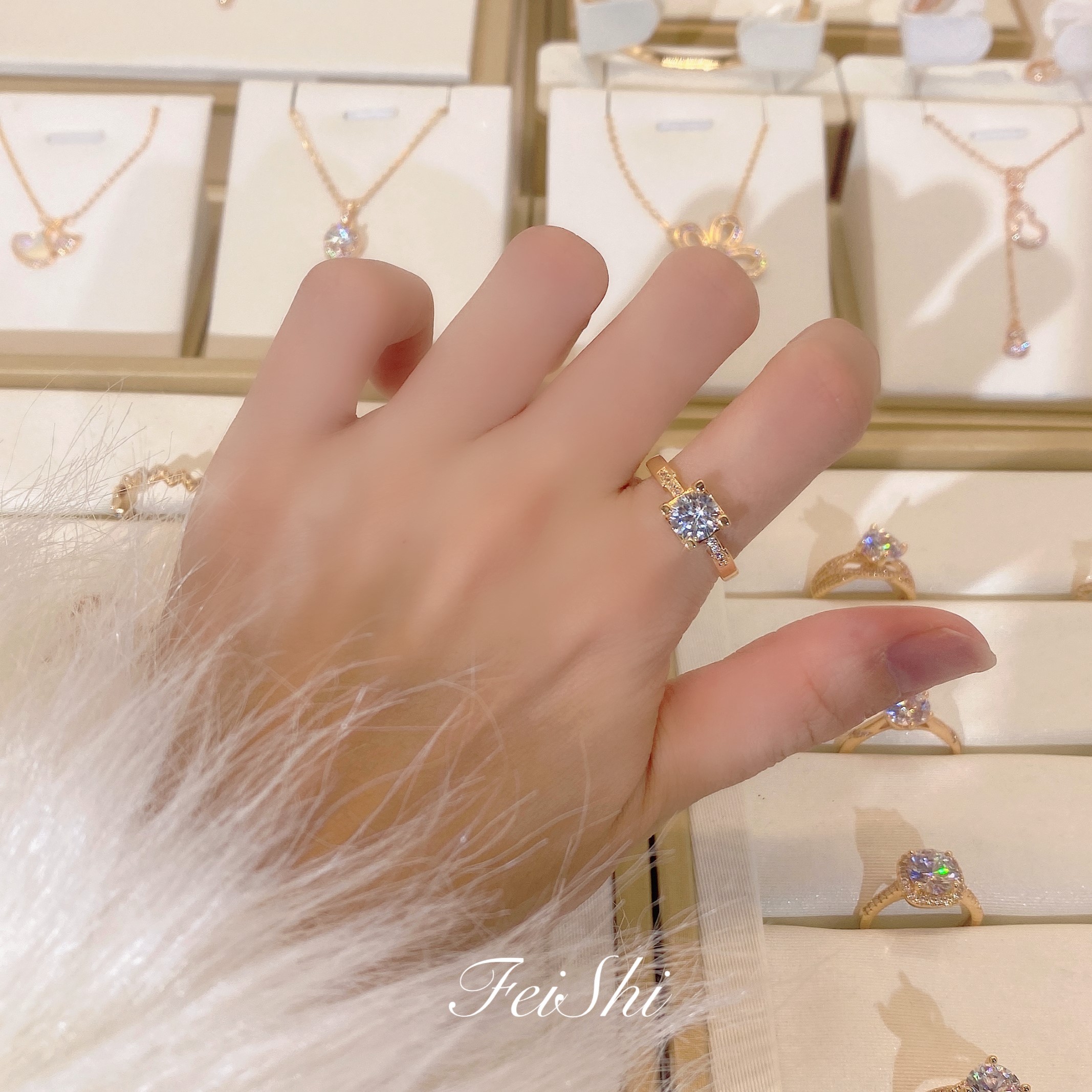 语花印 铜合金合成锆石戒指 春日花花高定系列戒指FS587香槟色