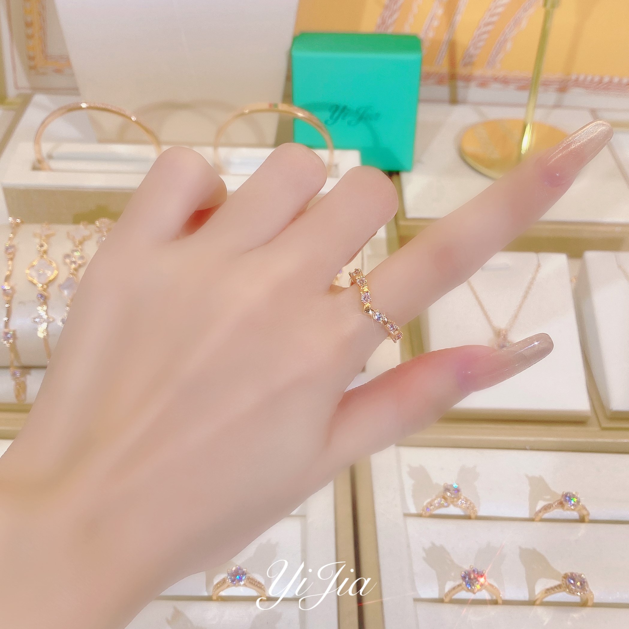 语花印 铜合金合成锆石戒指 时尚高定系列皇冠戒指FS836香槟色