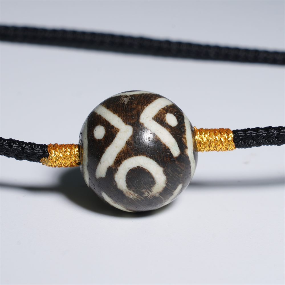 lot122609 明代 木化石 邦迪克圆珠【古董拍卖】