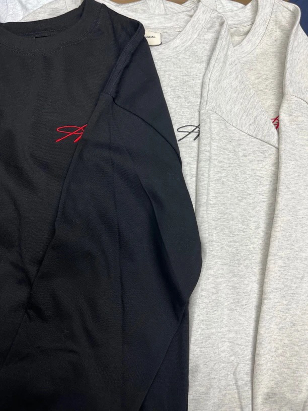 AT花体刺绣LOGO长袖T恤 国潮牌美式复古宽松百搭套头圆领上衣男