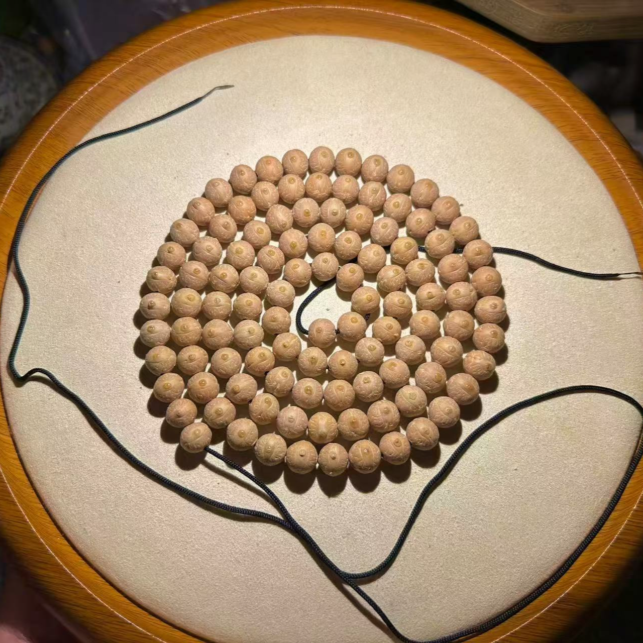 尼泊尔凤眼菩提高品质树王籽卡11实心籽108颗念珠