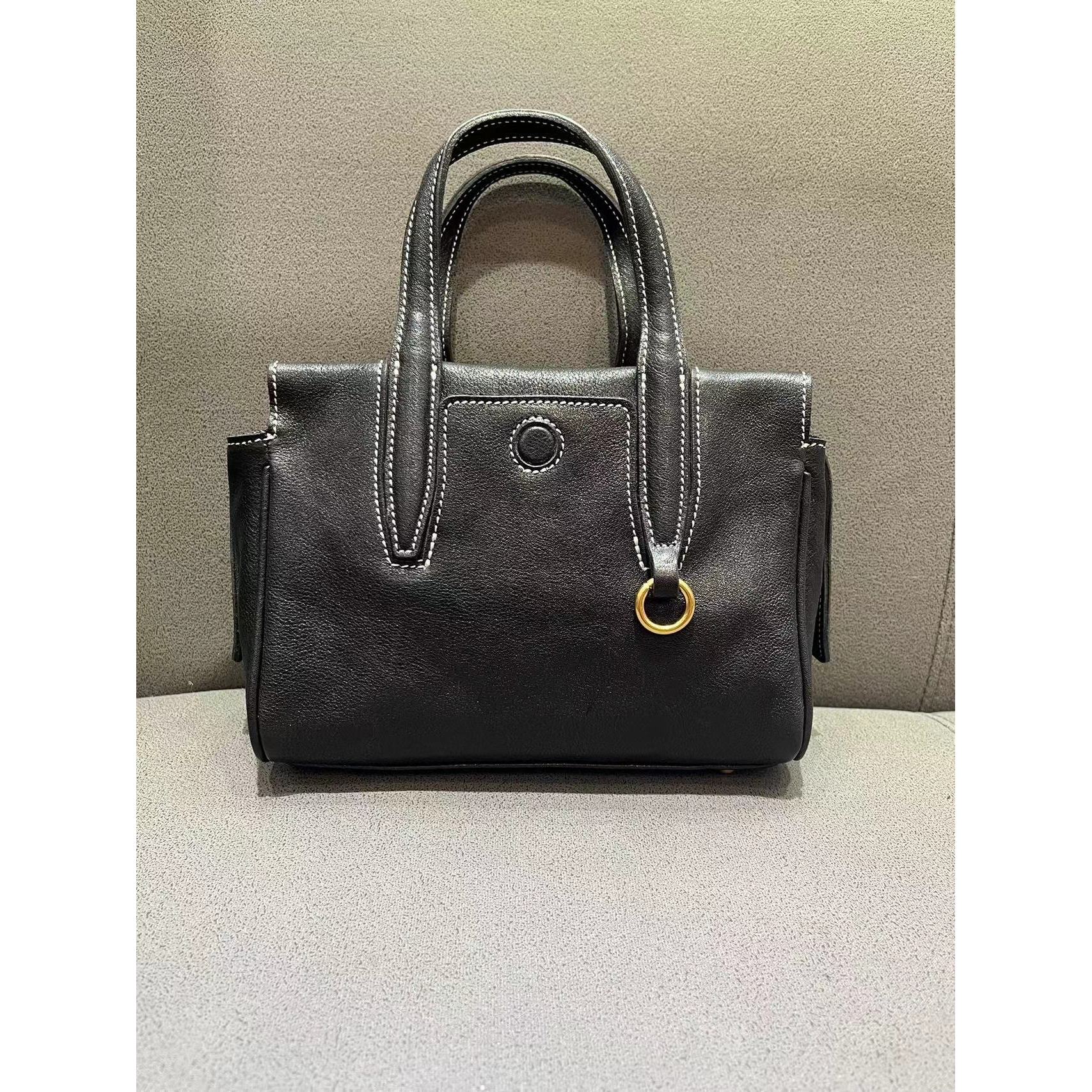 【A008-61167】黑色植鞣牛皮时尚个性真皮复古手提单肩斜挎包