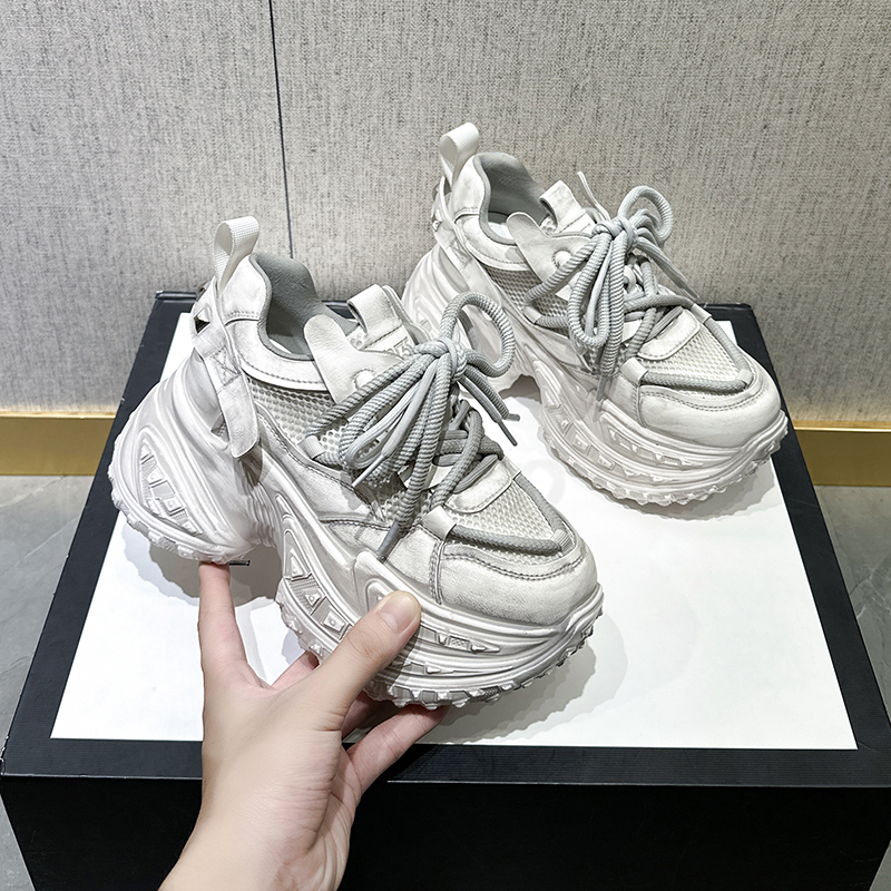 10cm超厚底老爹鞋女2025新款网红复古做旧增高运动鞋女显脚小个子