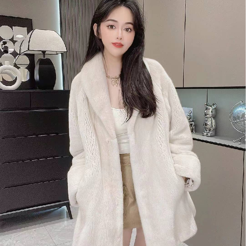 23012[仙诺皮草]2025进口紫金短二天鹅绒新款水貂外套大衣111