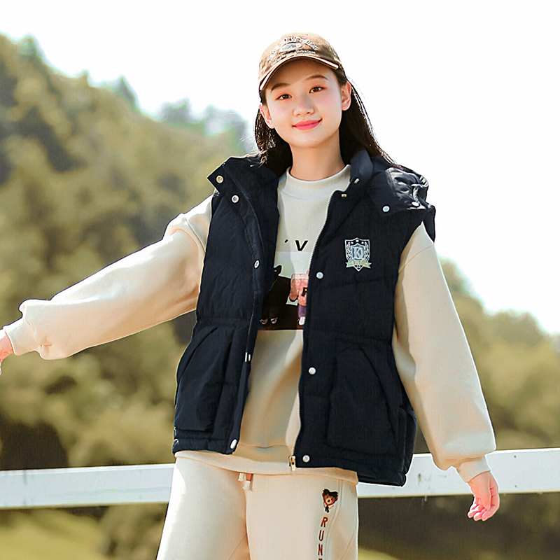 马甲羽绒服连帽少女大童冬季高中初中学生冬装年新款保暖外穿