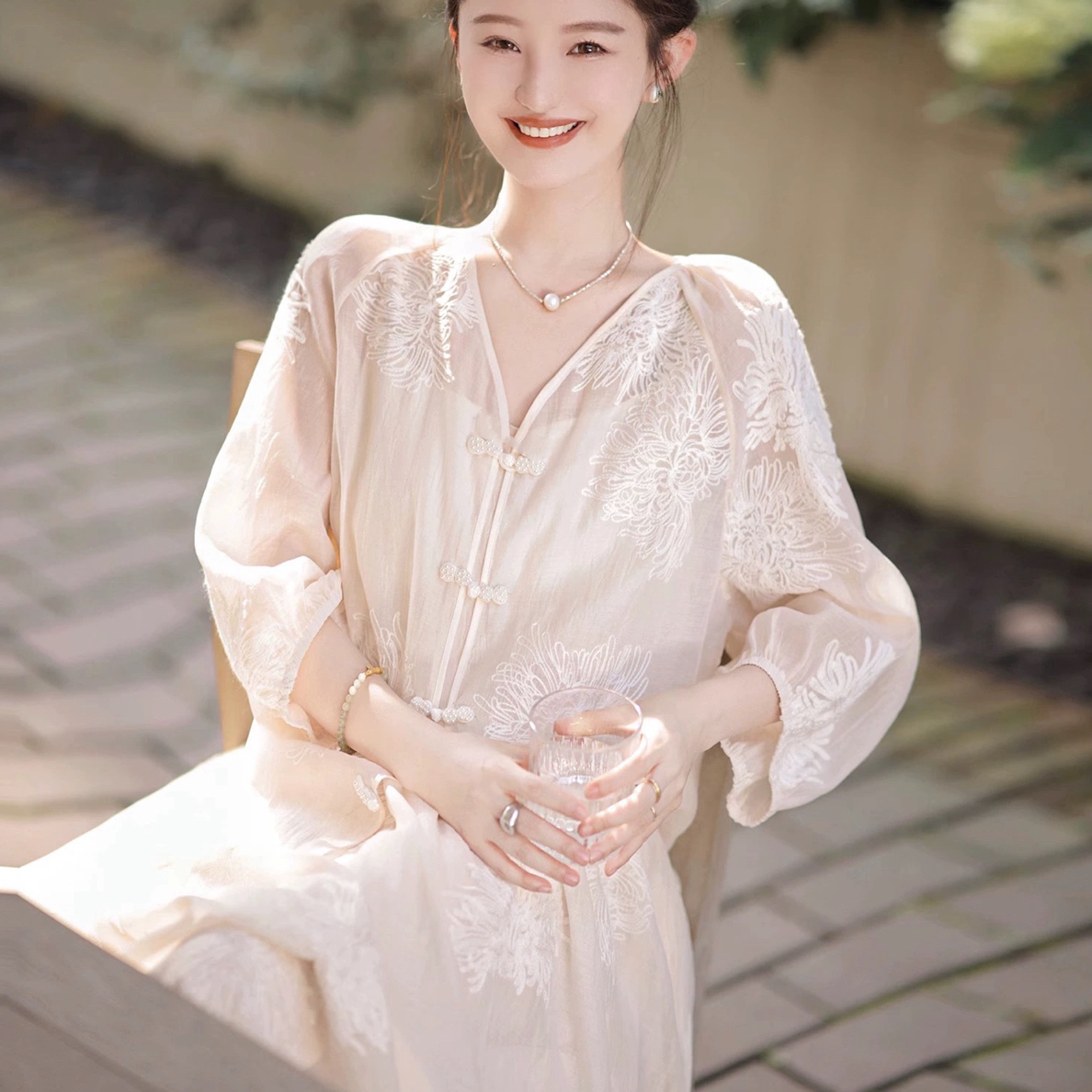 新中式国风套装女夏季新款高级感气质刺绣上衣半身裙子三件套3011