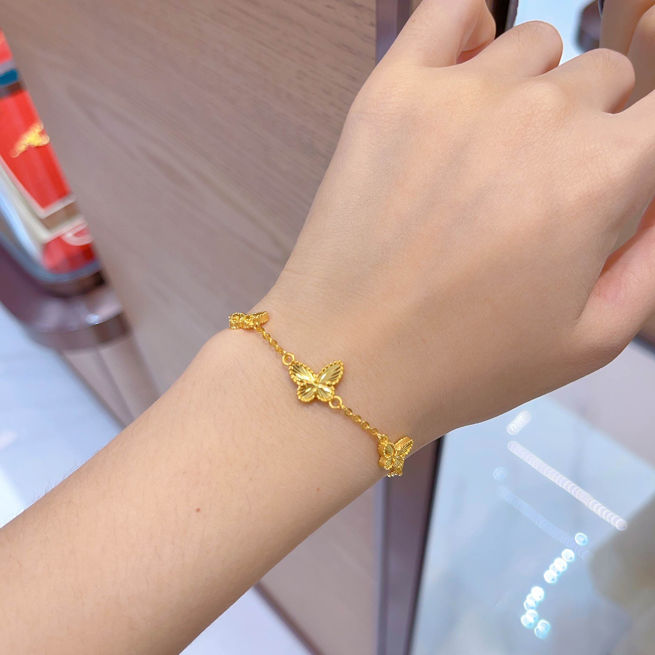 【诗诗精选】足金999 5G精品镭射蝴蝶手链